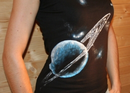 Originální dárky pro ženy - tričko planeta